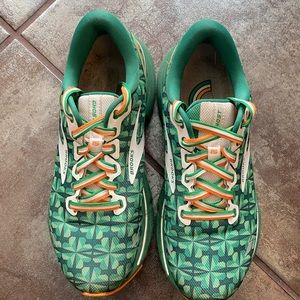 Brooks Ghost Run Lucky Sneakers Womens 8.5 Green Orange Shamrock Running